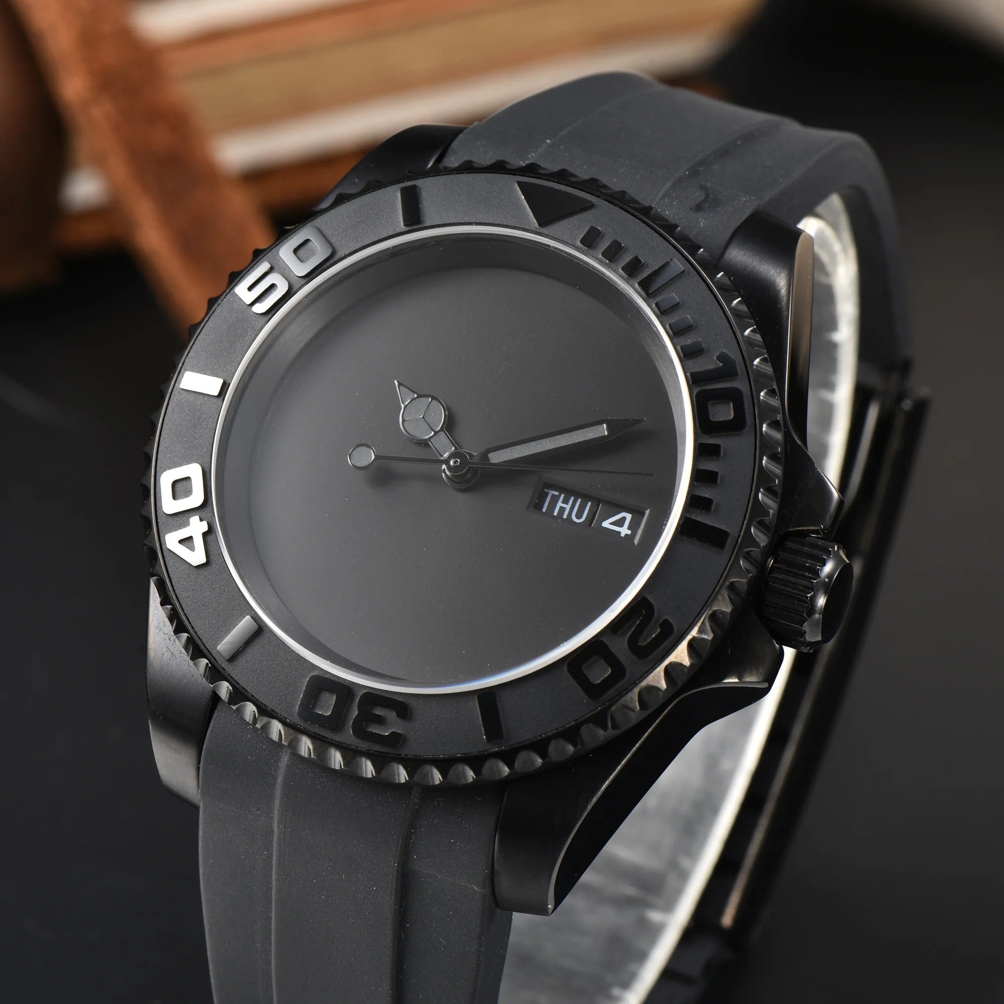 New Fashionable Men's Watch Simple Black Male Quartz Watches Arabic Oil Strap